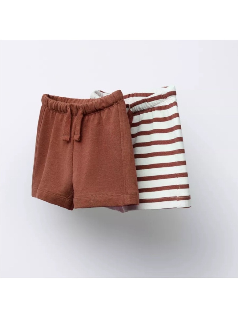 ZARA TWO-PACK OF STRIPED AND PLAIN
SHORTS